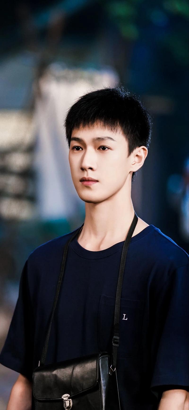 李昀锐
